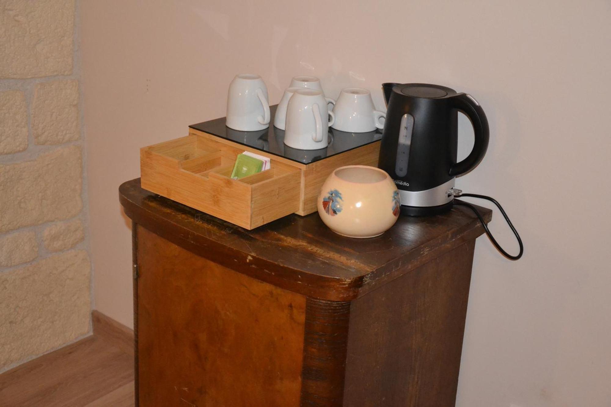 Bed and Breakfast Le Colibri Bleu Argeliers Exterior foto